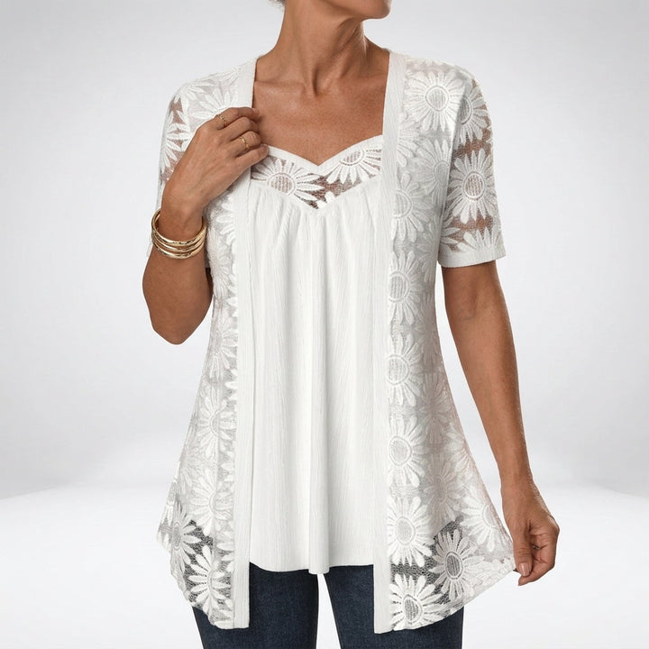 Dentelle Douce – Blouse en Dentelle