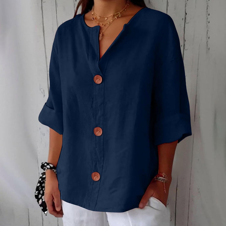 Noémie – Shirt Col V
