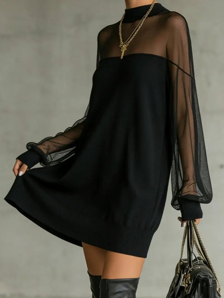 Charline – Mini Robe Noire Filet Col Haut