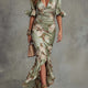 Satin Fleuri – Robe en Satin Fleurie