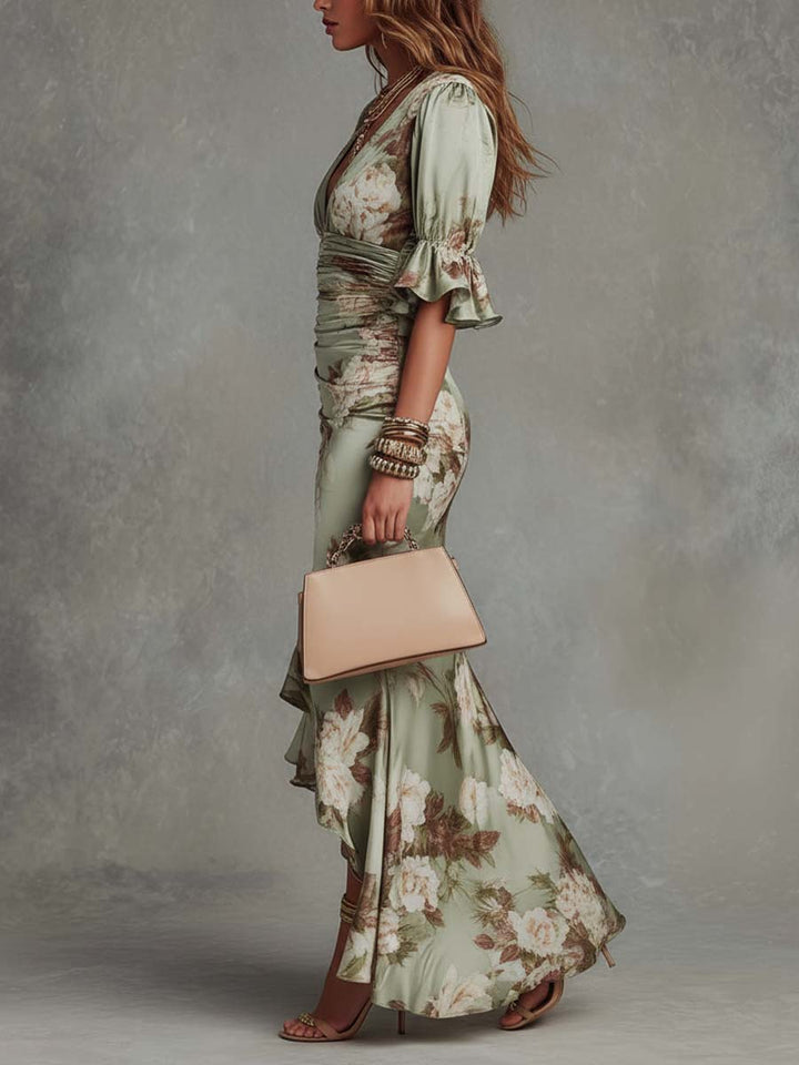 Satin Fleuri – Robe en Satin Fleurie