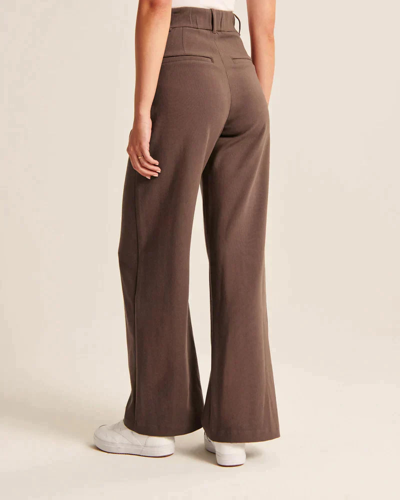 Femke – Pantalon Cintré Élégant