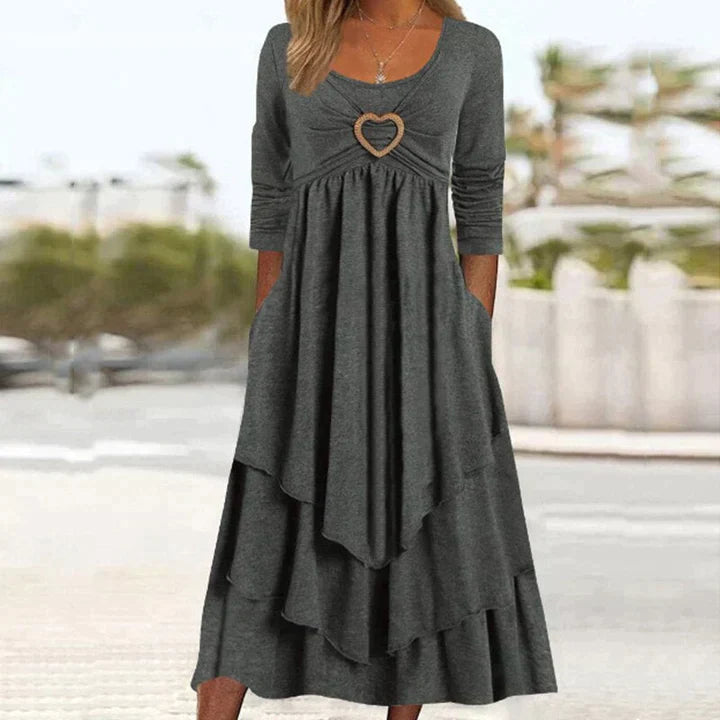 Fleur – Robe de Soirée au Style Épuré