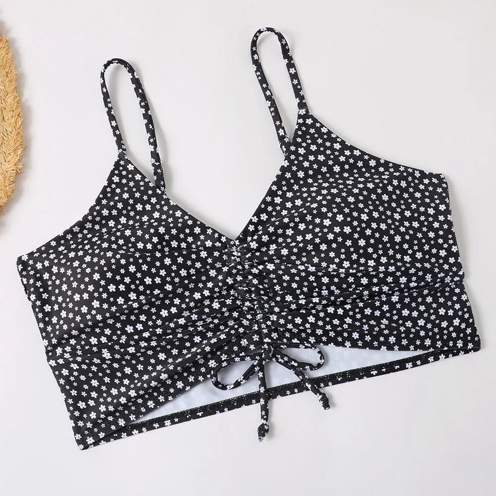 Lia | Le bikini fleuri à la fois mignon et tendance