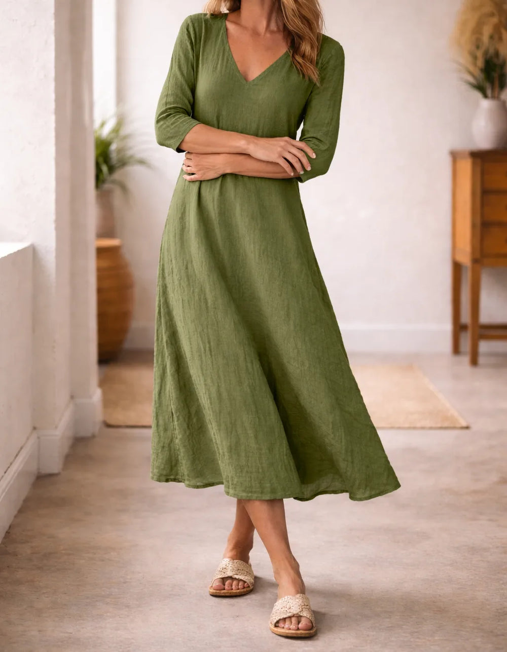 Robe midi fluide à col en V