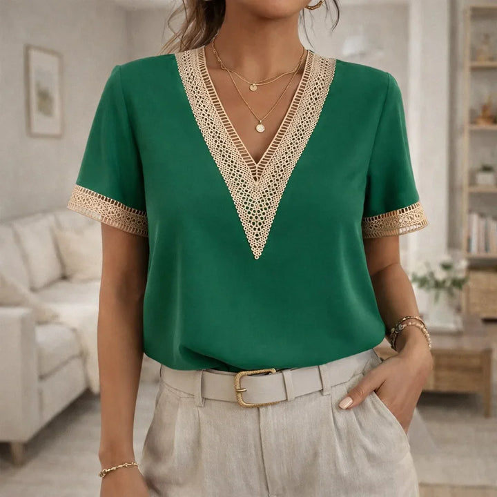 Blouse fluide avec détails en dentelle