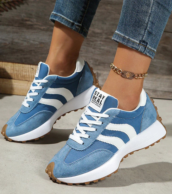Plate Lacée – Sneakers Plates à Lacets