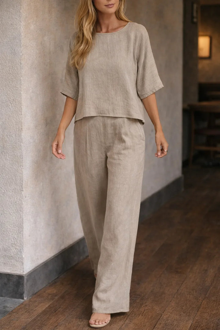 Ensemble en lin avec pantalon large et haut à manches courtes