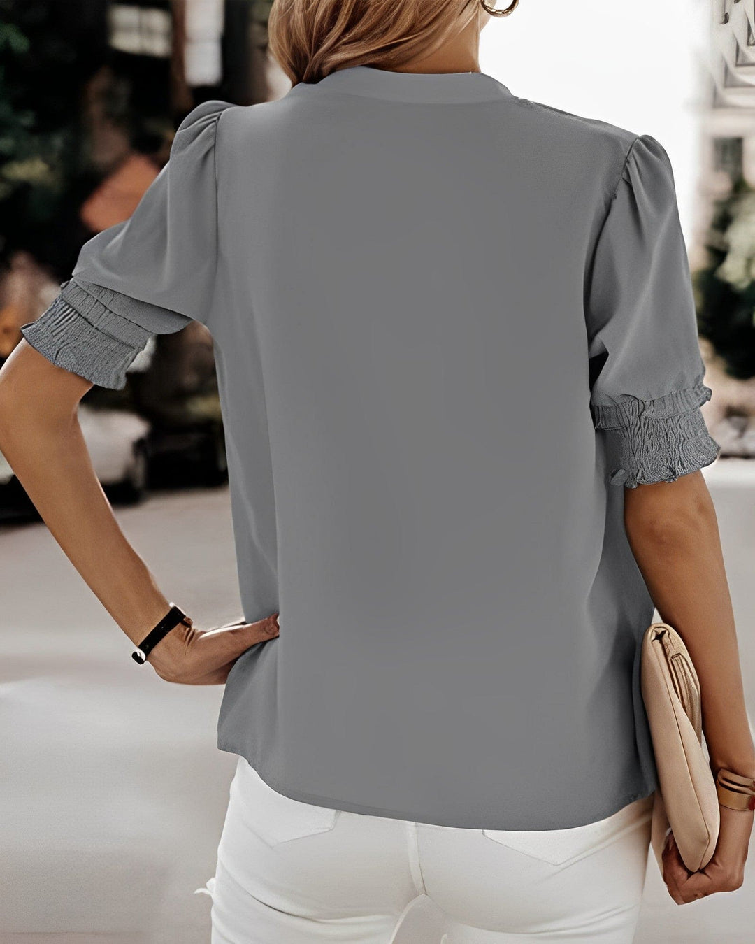 Sofie – Blouse Col V à Manches Courtes