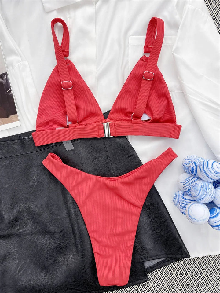 Bikini Vera | L'ensemble tendance aux détails anneaux