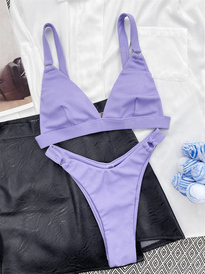 Bikini Vera | L'ensemble tendance aux détails anneaux