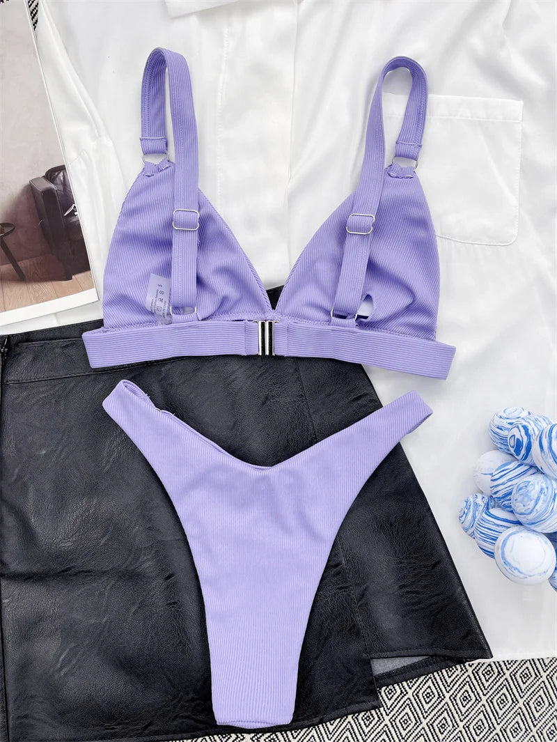 Bikini Vera | L'ensemble tendance aux détails anneaux