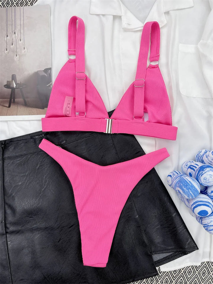 Bikini Vera | L'ensemble tendance aux détails anneaux